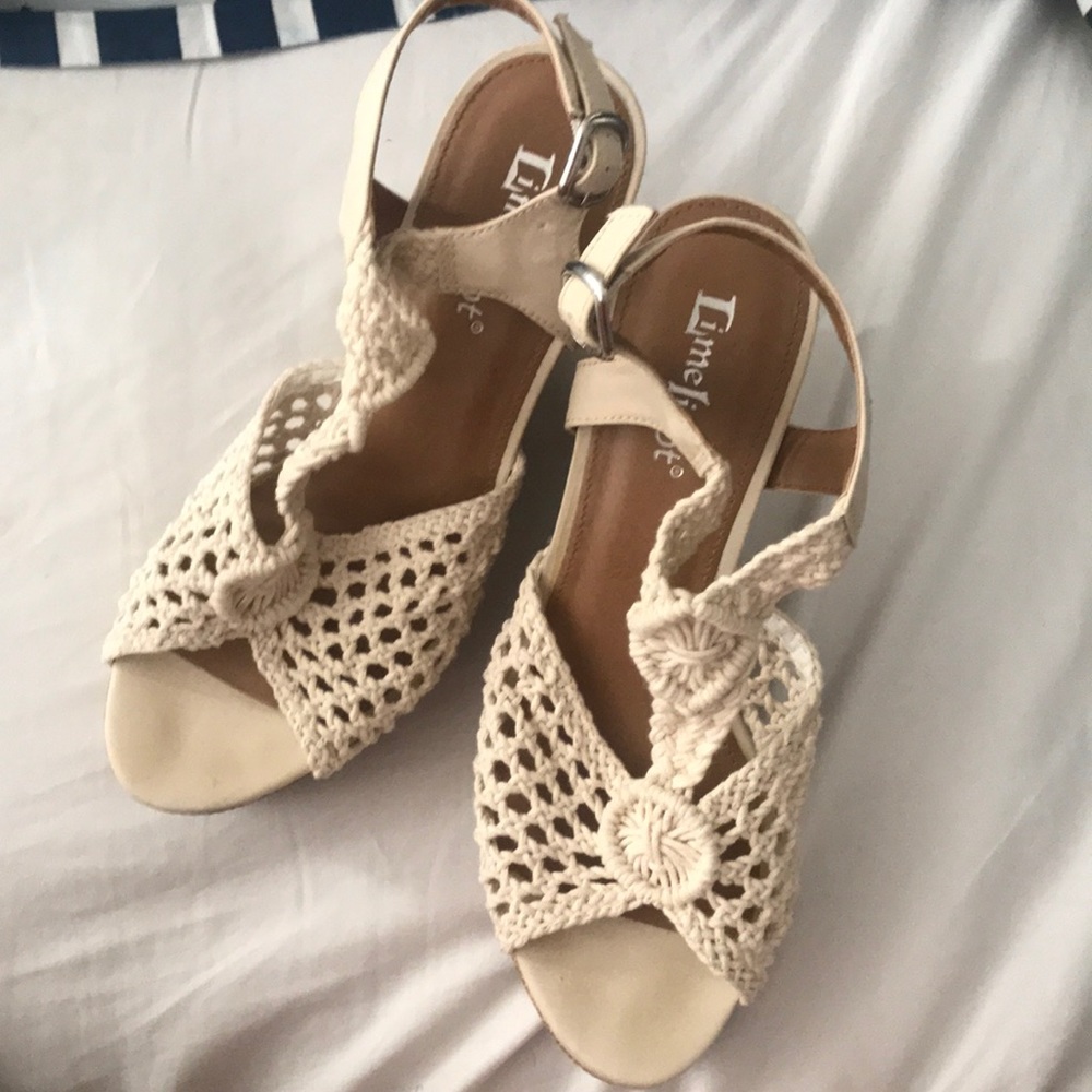 super cute summer wedges